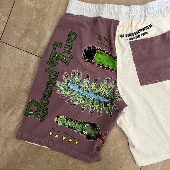 Round‎ Two Bugs Shorts - Men’s Size Medium - Picture 3 of 6